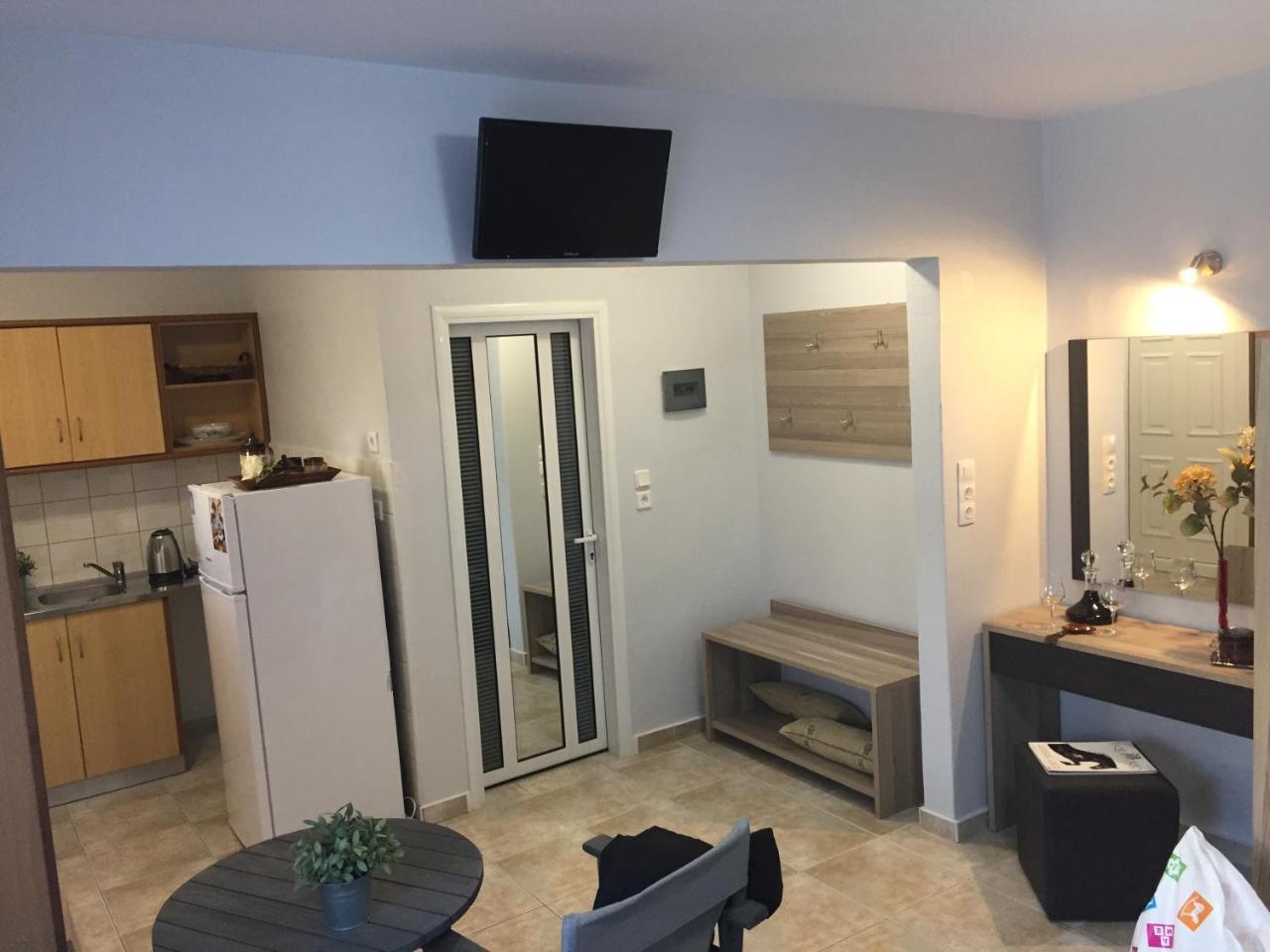 Litsa Haus Estate Residences & Suites - Adults Only & Kids 8 Plus- アスプロヴァルタ エクステリア 写真